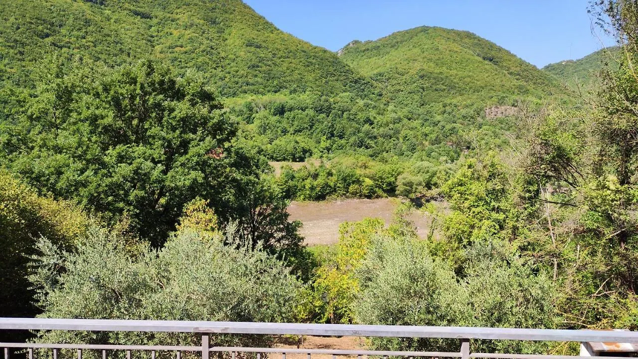 Il Mastro Del Lago Paganico Sabino 0*,  Italy